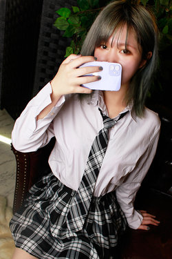 <!--{$staff.staff_name}-->