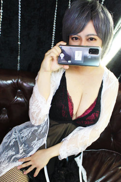 <!--{$staff.staff_name}-->