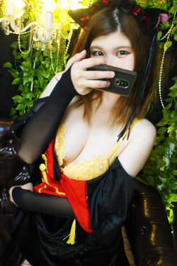 <!--{$staff.staff_name}-->